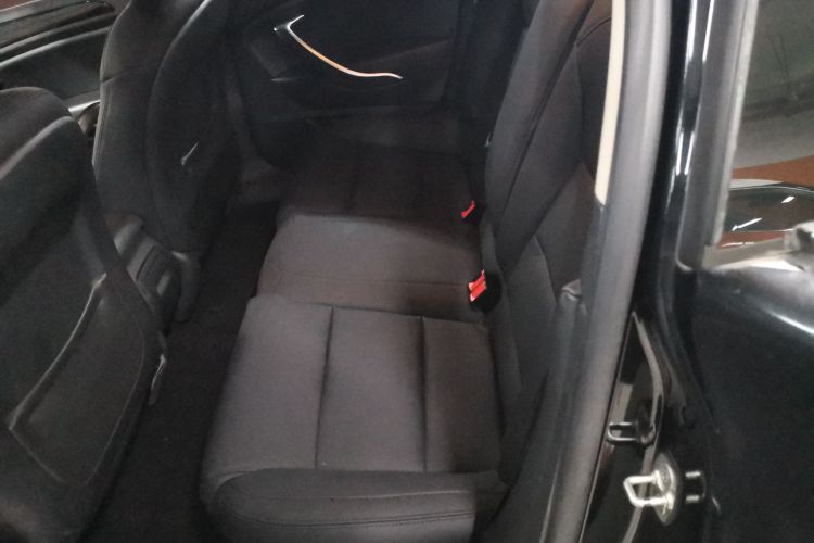 雪铁龙C5 2016款 1.6T 自动尊悦型中控内饰7004