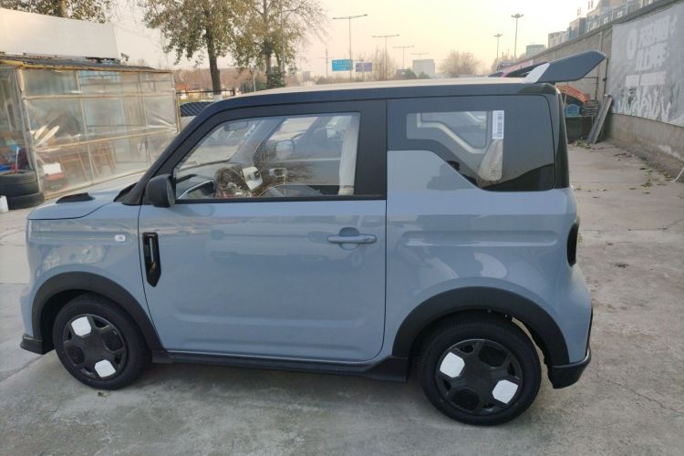 吉利银河 2025款 210km 熊猫卡丁车身外观6003