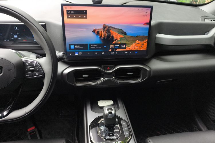 吉利汽车 吉利牛仔 2025款 1.5TD 潮玩版中控内饰16