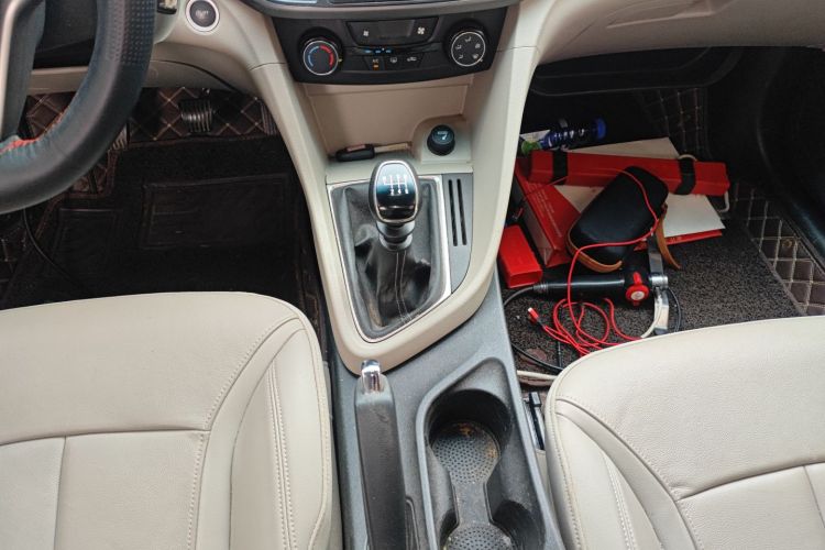 别克 英朗 2018款 15T 手动精英型 国V局部细节18