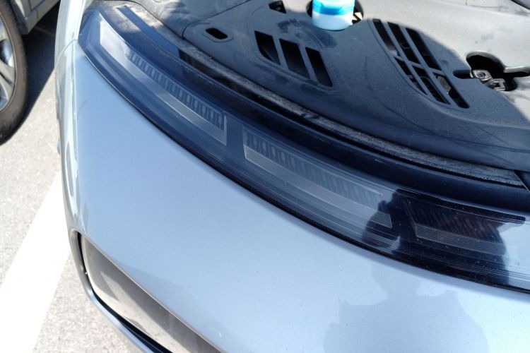 小鹏P7 2020款 586N车身外观8