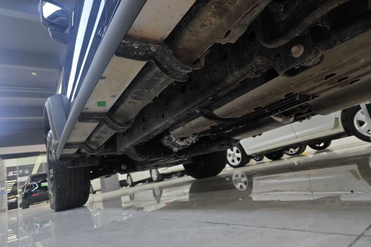 坦克300 2025款 2.0T 征服者局部细节9002