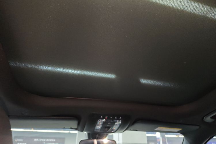 奔驰GLB 2022款 改款二 GLB 200 动感型局部细节22