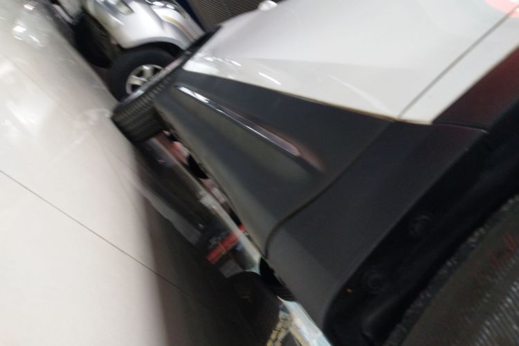 奔驰GLB 2023款 GLB 220 动感型局部细节9001