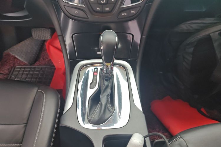 别克 君威 2014款 1.6T 时尚技术型中控内饰18