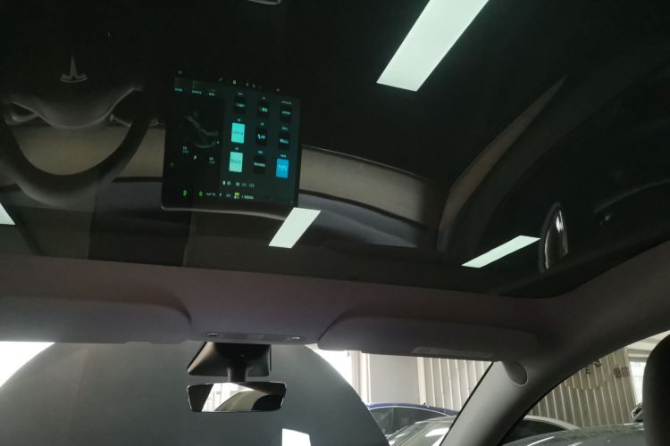 特斯拉 Model Y 2022款 改款 后轮驱动版中控内饰22