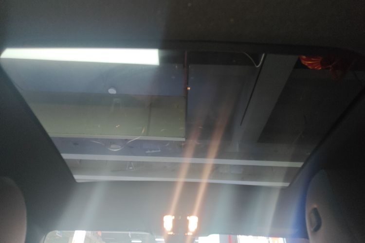 奔驰A级 2022款 A 180 L 运动轿车中控内饰22