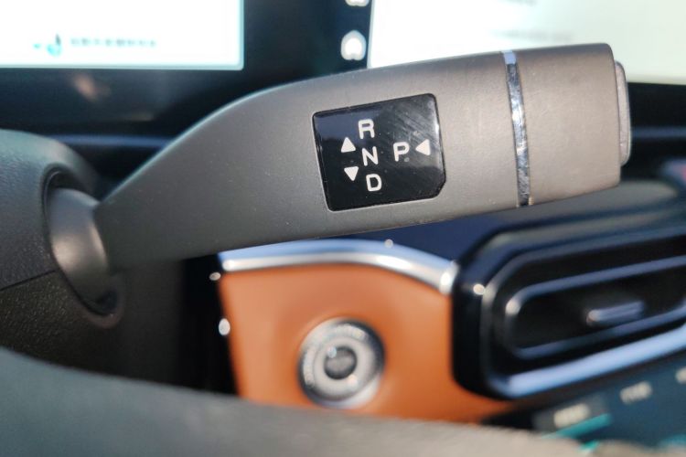 捷途山海L7 2024款 1.5T 120km ULTRA 7座中控内饰18