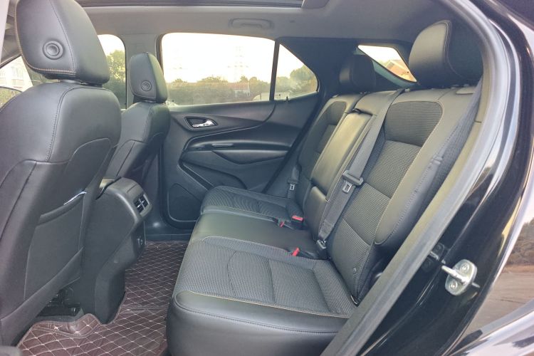 雪佛兰 探界者 2018款 535T 自动驰界版中控内饰7004