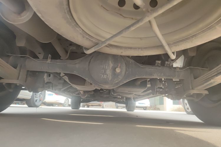 长安凯程 长安睿行M90 2018款 2.0L超值型高顶对开门6座4G94S局部细节9009