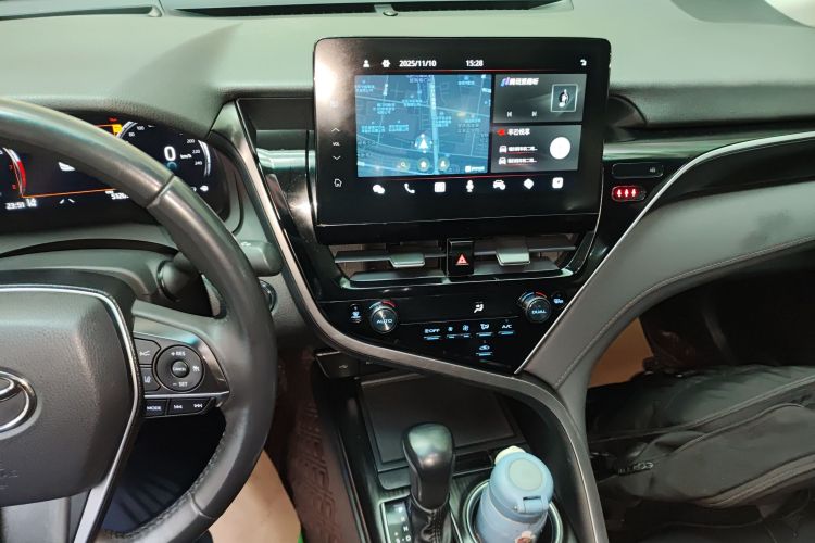 丰田 凯美瑞 2021款 2.5G 豪华版中控内饰16