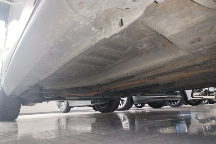 标致2008 2016款 230THP 自动时尚版局部细节9001