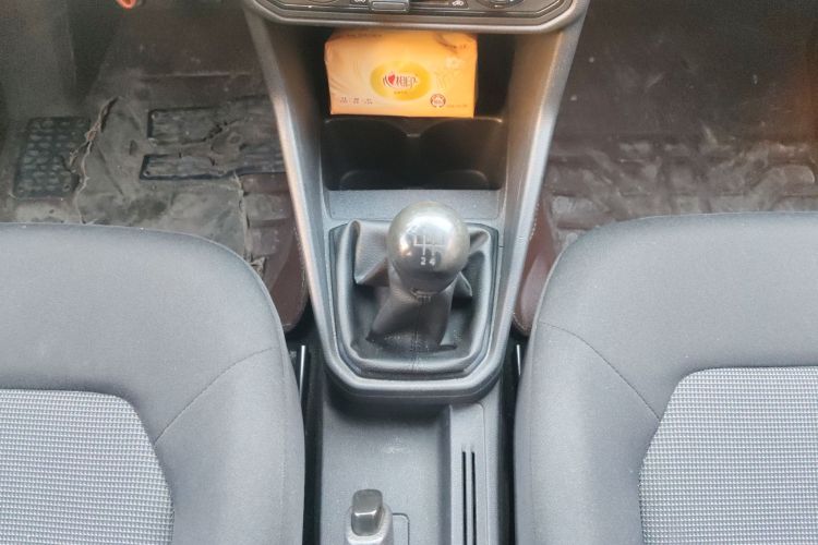 大众 捷达 2017款 1.4L 手动时尚型中控内饰18