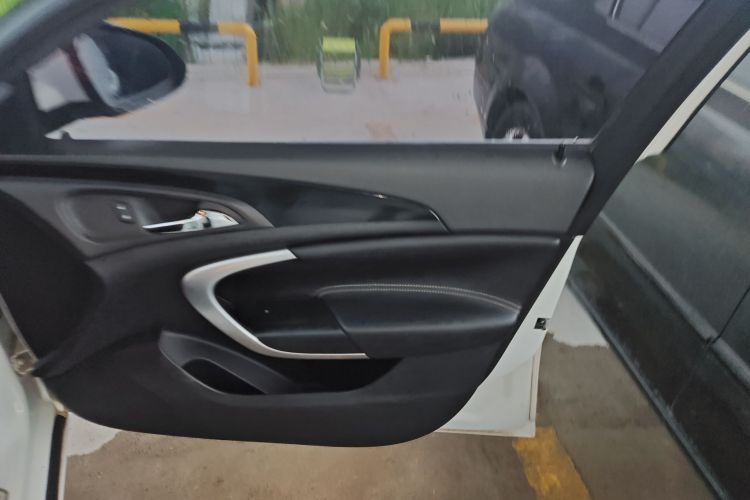 别克 君威 2014款 1.6T 时尚技术型中控内饰42