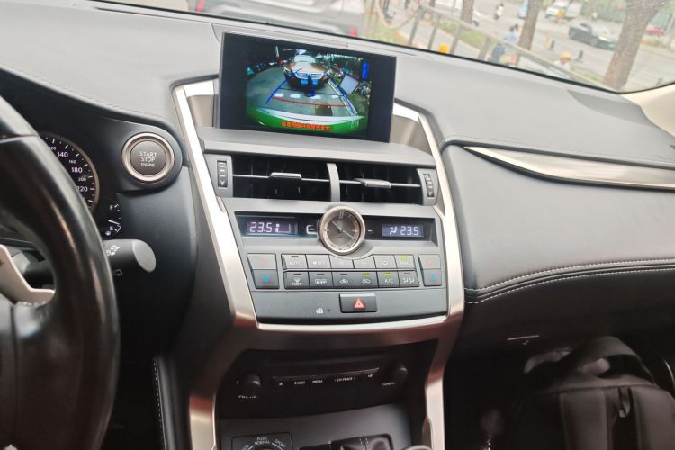 雷克萨斯NX  200t 全驱 锋尚版中控内饰16