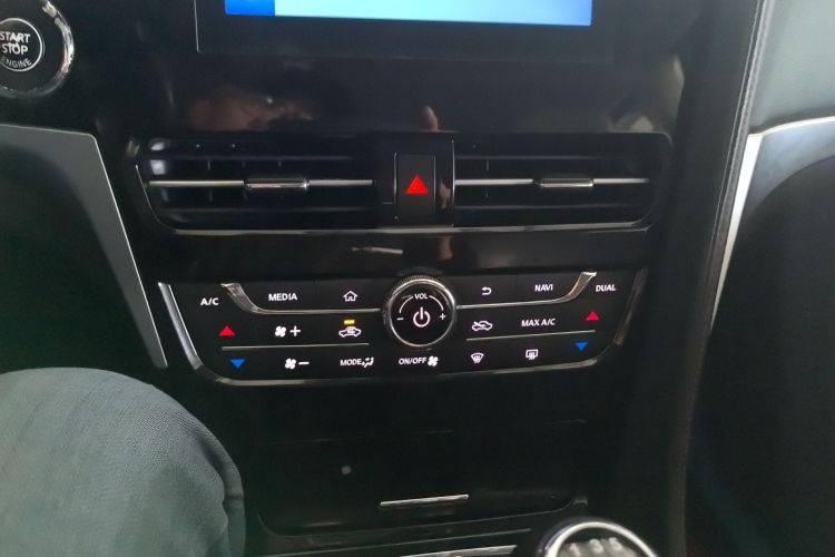 启辰T70 2019款 1.4T 手动睿享版中控内饰16