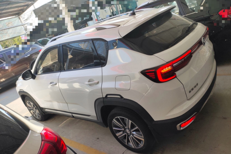 长安CS35PLUS 2019款 1.6L 手动畅联版车身外观6003