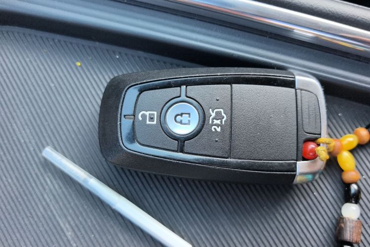 福特 蒙迪欧 2025款 2.0T EcoBoost 豪华型中控内饰11