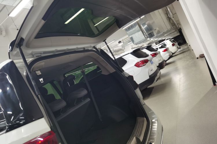 上汽大通MAXUS 大通G20 2021款 改款 PLUS 2.0T 汽油自动豪华版局部细节23