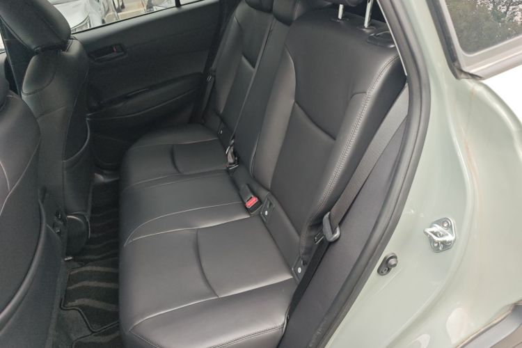 丰田 卡罗拉锐放 2023款 2.0L 精英版中控内饰21