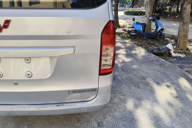 五菱汽车 五菱荣光V 2016款 1.5L标准型车身外观6006