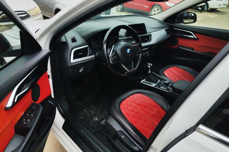 宝马1系 2017款 118i 时尚型中控内饰20