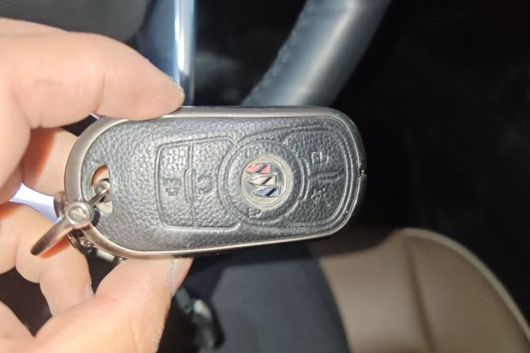 别克 昂科旗 2020款 28T 四驱旗舰型中控内饰11