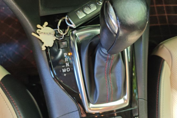 马自达3 昂克赛拉 2014款 三厢 2.0L 自动旗舰型中控内饰18