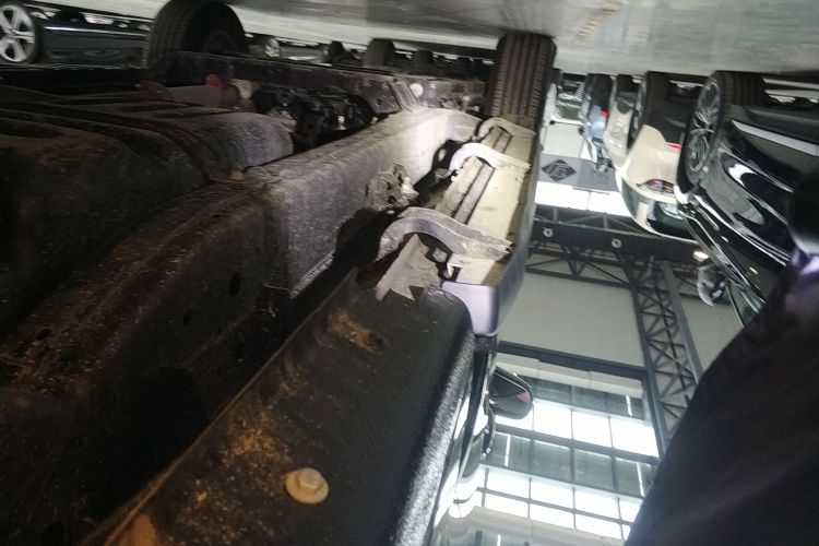 长城 炮 2023款 2.0T商用版自动柴油两驱精英型长箱GW4D20M局部细节9002