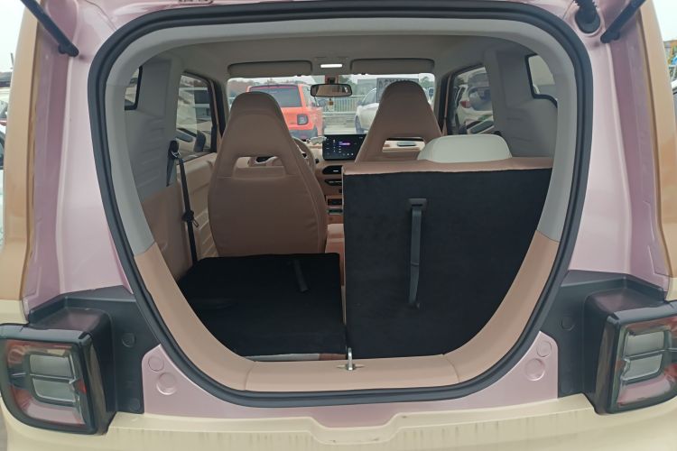 吉利银河 2023款 熊猫mini 200km 耐力熊机舱底盘23