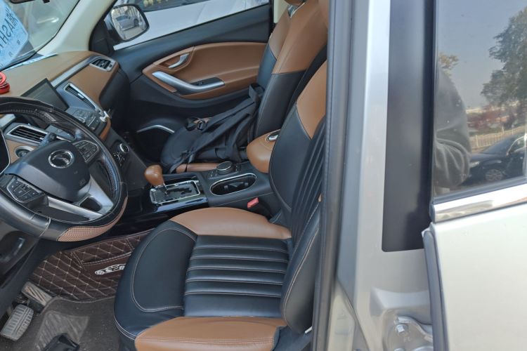 东南DX7 2015款 1.5T 自动豪华型中控内饰19