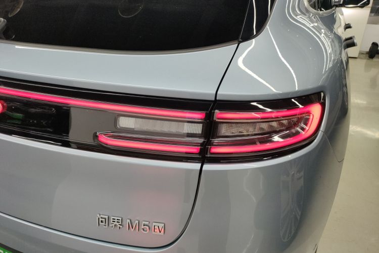 鸿蒙智行 问界M5 2022款 纯电后驱标准版车身外观6006