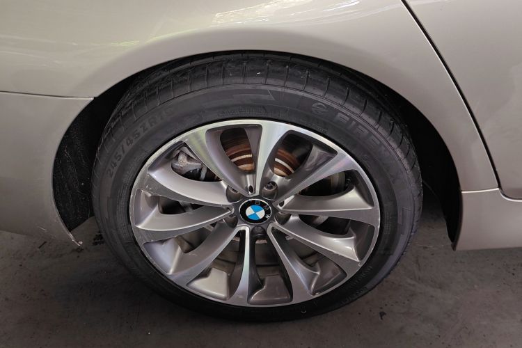 宝马5系 2017款 525Li 领先型车身外观56