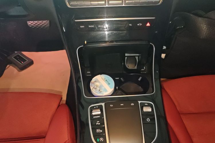 奔驰C级 2021款 C 260 星耀臻藏版中控内饰18