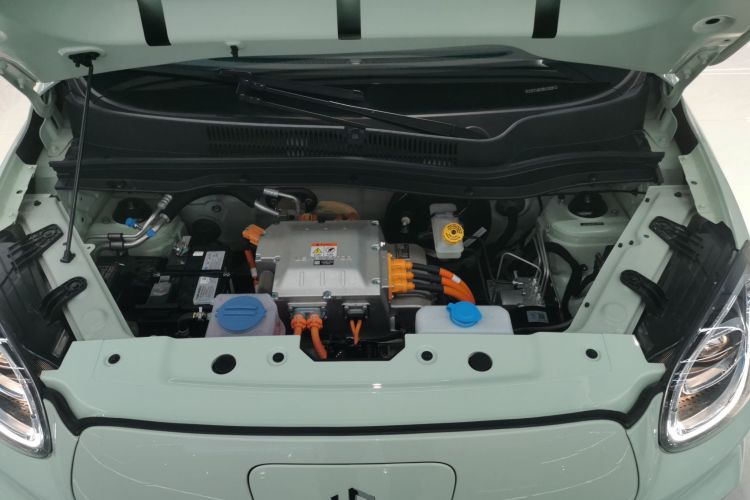 零跑汽车 零跑T03 2024款 403舒享版机舱底盘24