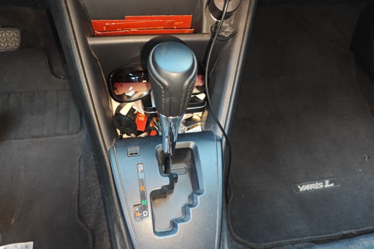 丰田 YARiS L 致炫 2019款 1.5E CVT魅动版 国VI中控内饰18