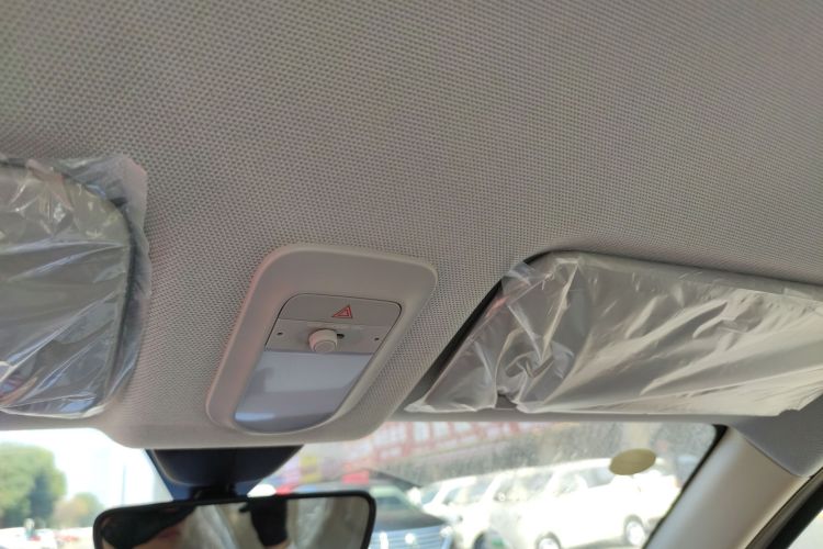 五菱汽车 宏光MINIEV 2025款 四门版 进阶款中控内饰22