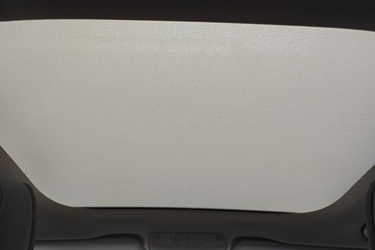 奔驰E级 2017款 E 300 L 豪华型局部细节22