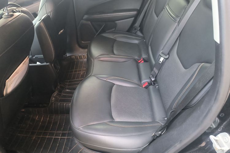 Jeep 指南者 2017款 200T 自动家享版中控内饰21