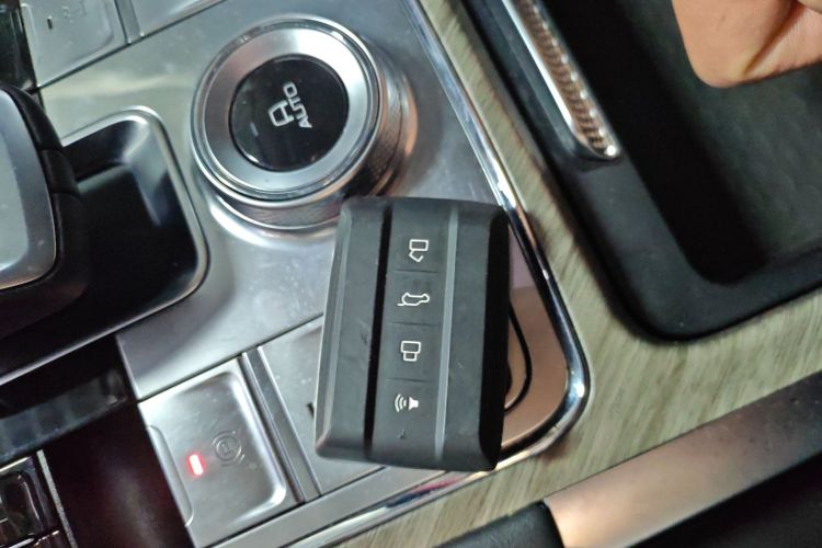 坦克500 2022款 3.0T 运动版 造境型 7座中控内饰11