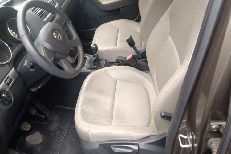 斯柯达 Yeti 2014款 1.4TSI 手动探索版中控内饰19