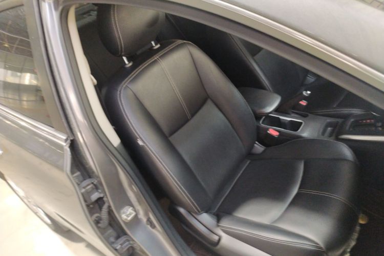 日产 轩逸 2022款 经典 1.6XE CVT舒适版局部细节41