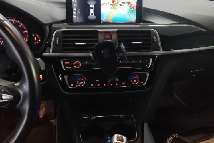 宝马3系GT 2020款 320i M运动套装局部细节16