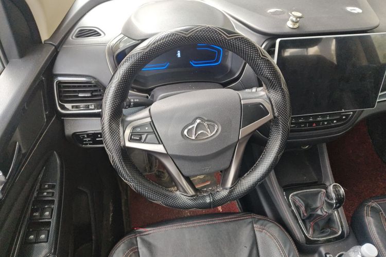 长安欧尚A800 2017款 1.6L 手动标准型中控内饰13