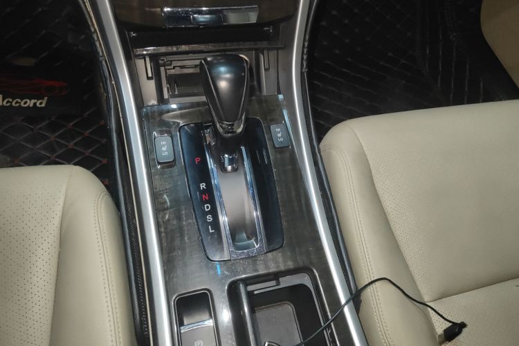 本田 雅阁 2014款 2.4L EX 豪华版中控内饰18