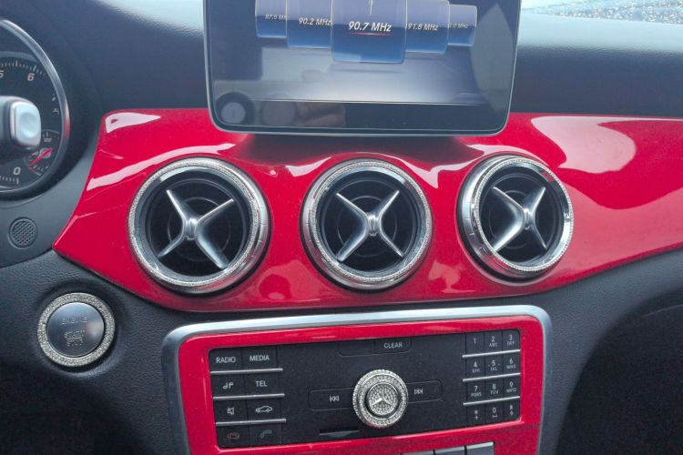 奔驰CLA 2019款 CLA 200 动感型局部细节16