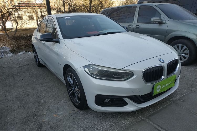 宝马1系 2018款 118i 运动型车身外观6002