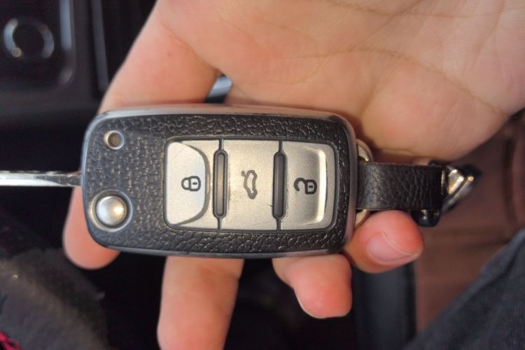 大众 帕萨特 2015款 1.4TSI 手动尊雅版中控内饰11