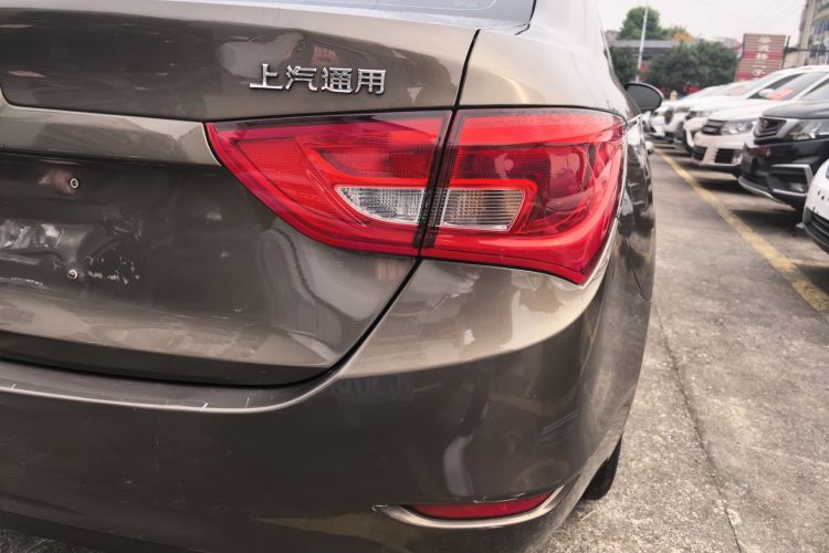 别克 英朗 2017款 15N 自动进取型车身外观9