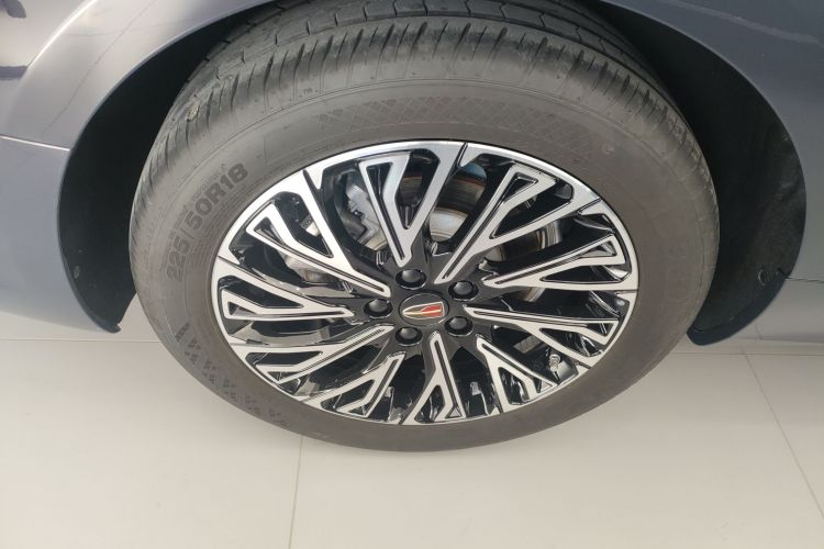 红旗H5 2023款 2.0T 自动智联旗领版车身外观6008